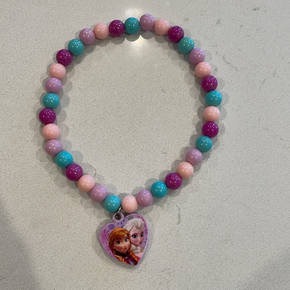 Bundle of Children’s Jewelry. Necklaces and Bracelets - Picture 3 of 8